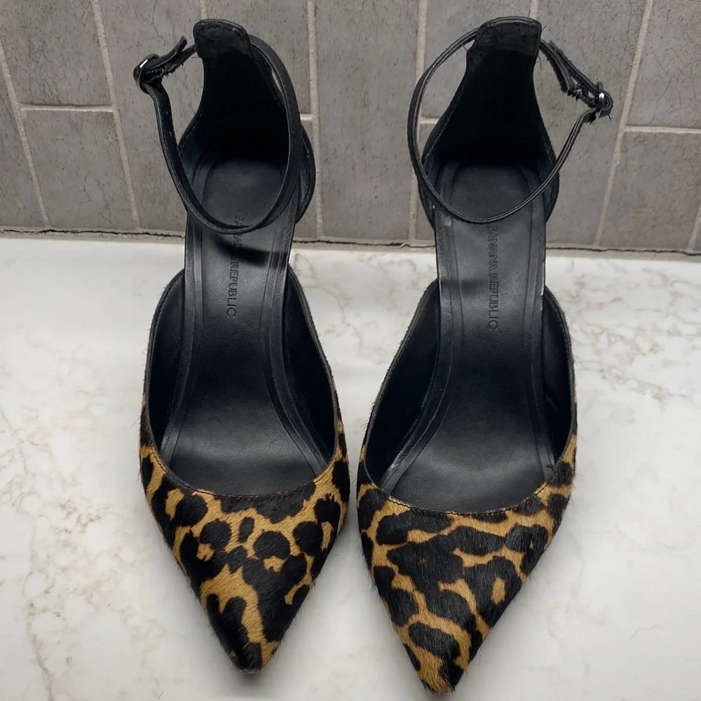 Banana Republic Leopard Calf Hair Pumps | Ankle Strap Pointed Toe | Size 7.5